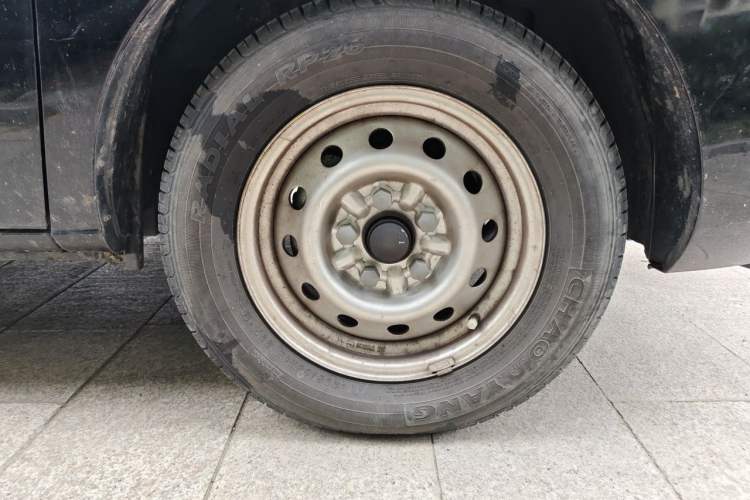 Used JAC Refine M3 2023 PLUS 1.5T 5/7-seat Classic Edition Right Front Wheel Hub