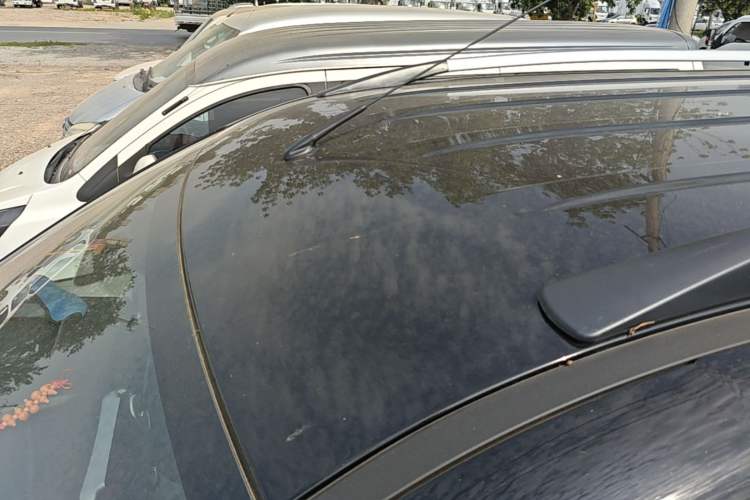 Used JAC Refine M3 2023 PLUS 1.8L 7/8-Seater Comfort Edition Roof