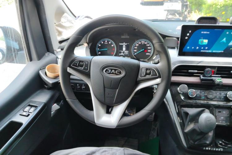 Used JAC Refine M3 2023 PLUS 1.8L 7/8-seater Smart Connectivity Version Steering Wheel
