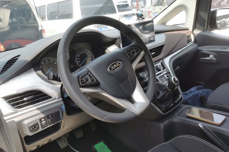Used JAC Refine M3 2023 PLUS 1.5T 7/8-seater Smart Connectivity Version Steering Wheel