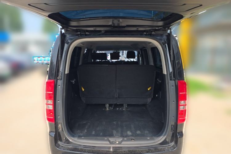 Used JAC Refine M3 2023 PLUS 1.8L 7/8-Seater Comfort Edition Trunk