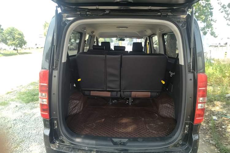 Used JAC Refine M3 2023 PLUS 1.5T 5/7-seat Classic Edition Trunk