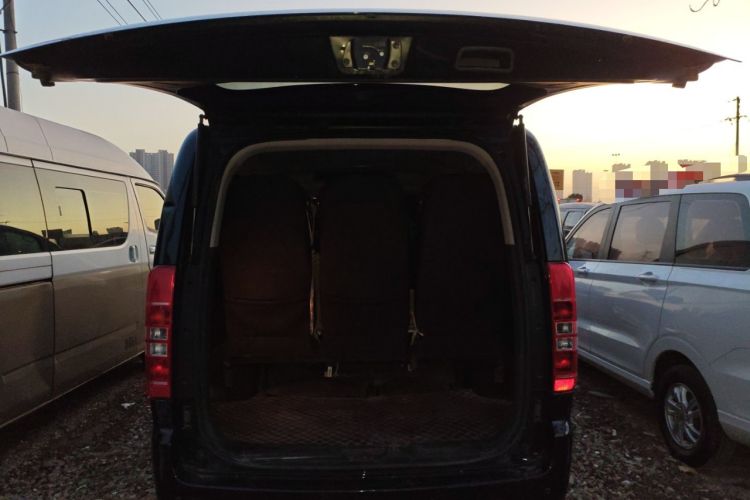 Used JAC Refine M3 2023 PLUS 1.8L 9-Seater Smart Connectivity Version Trunk