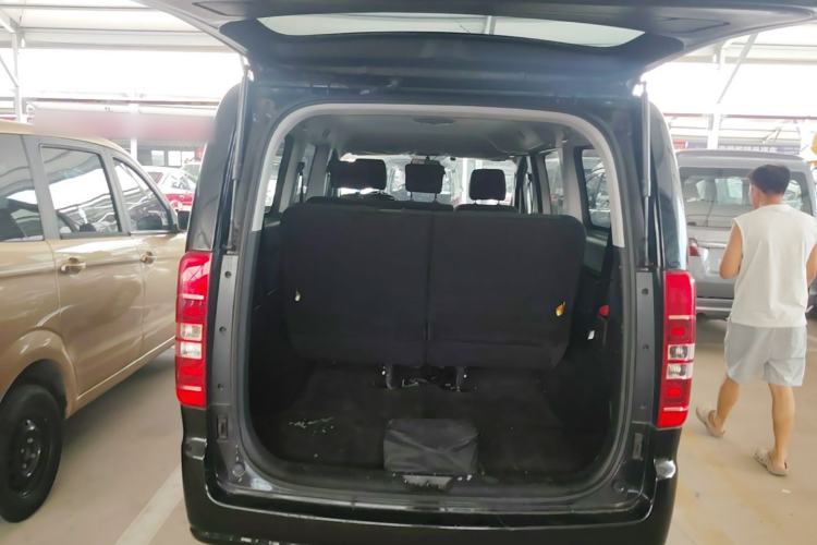 Used JAC Refine M3 2023 PLUS 1.5T 5/7-seat Classic Edition Trunk