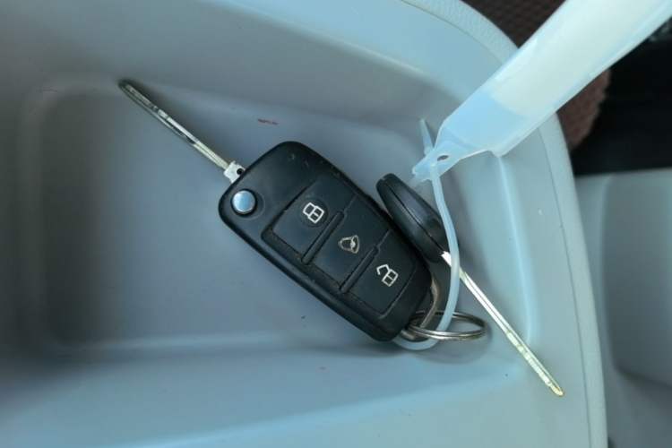 Used JAC Refine M3 2023 PLUS 1.5T 5/7-seat Classic Edition Vehicle Key