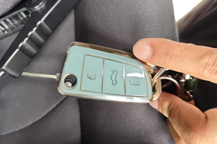 Used JAC Refine M3 2023 PLUS 1.5T 5/7-seat Classic Edition Vehicle Key