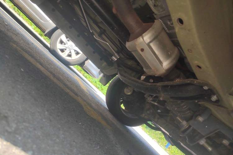 Used JAC Refine M3 2023 1.8L 7/8-Seater Smart Connectivity Version Chassis Front Right