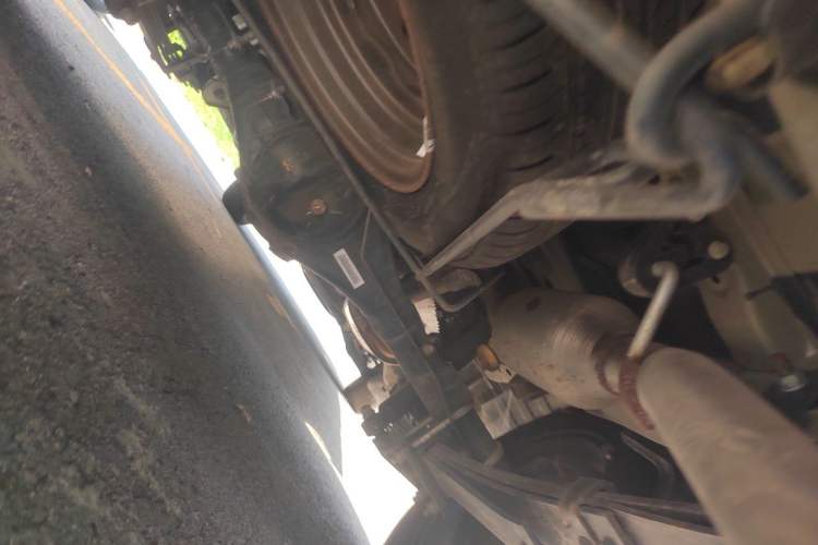 Used JAC Refine M3 2023 1.8L 7/8-Seater Smart Connectivity Version Chassis Rear