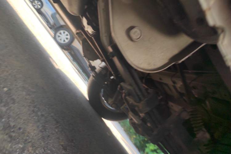 Used JAC Refine M3 2023 1.8L 7/8-Seater Smart Connectivity Version Chassis Rear Left