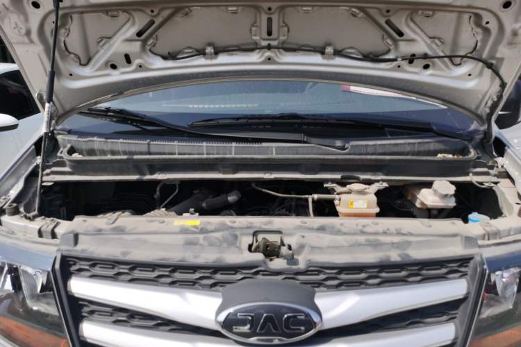 Used JAC Refine M3 2023 PLUS 1.5T 5/7-seat Classic Edition Engine Bay