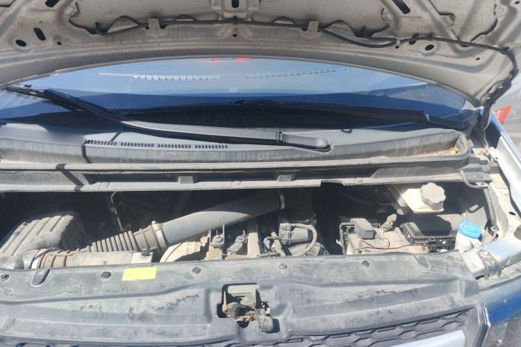 Used JAC Refine M3 2023 1.8L 5-Seater Classic Edition Engine Bay