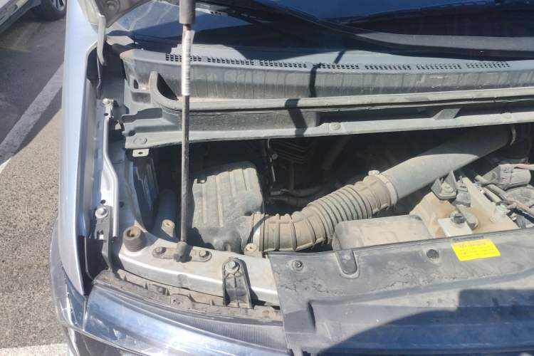 Used JAC Refine M3 2023 1.8L 5-Seater Classic Edition Engine Bay Right