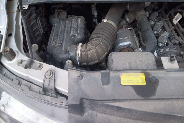 Used JAC Refine M3 2023 PLUS 1.5T 5/7-seat Classic Edition Engine Bay Right