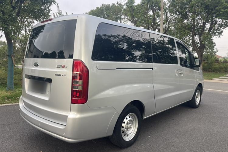 Used JAC Refine M3 2023 PLUS 1.5T 5/7-seat Classic Edition Exterior 3