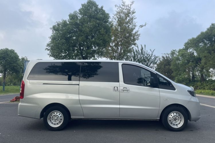 Used JAC Refine M3 2023 PLUS 1.5T 5/7-seat Classic Edition Exterior 4