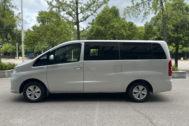 Used JAC Refine M3 2023 PLUS 1.5T 7/8-seater Smart Connectivity Version Exterior 5