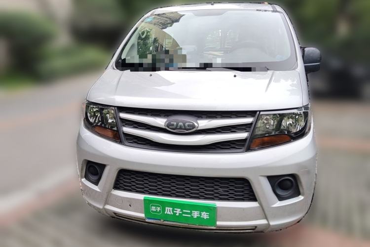 Used JAC Refine M3 2023 PLUS 1.5T 5/7-seat Classic Edition Front