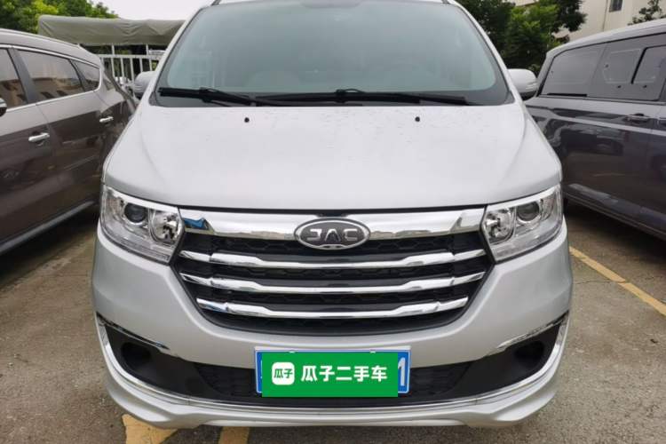 Used JAC Refine M3 2023 PLUS 1.5T 7/8-seater Smart Connectivity Version Front