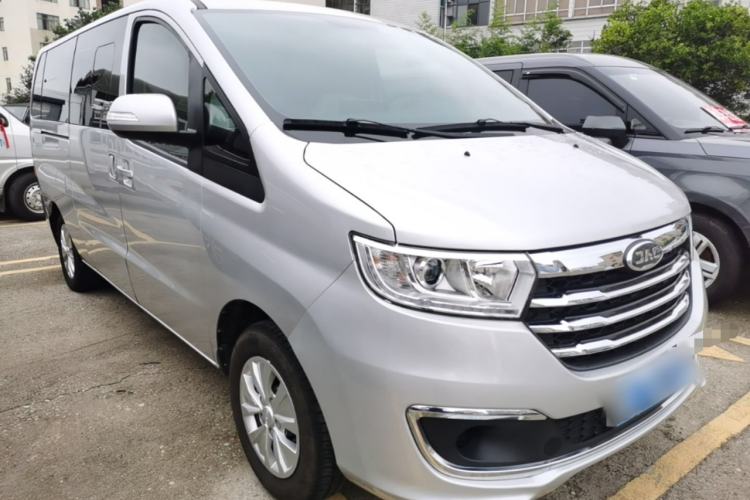 Used JAC Refine M3 2023 PLUS 1.5T 7/8-seater Smart Connectivity Version Front Right 45 Deg