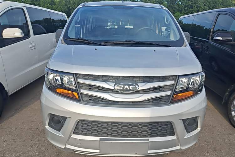 Used JAC Refine M3 2023 PLUS 1.5T 5/7-seat Classic Edition Front
