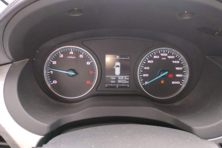 Used JAC Refine M3 2023 PLUS 1.5T 9-Seater Smart Connectivity Version Instrument Cluster