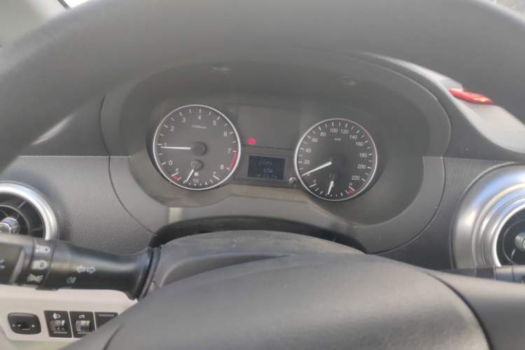 Used JAC Refine M3 2023 PLUS 1.8L 9-Seater Comfort Edition Instrument Cluster