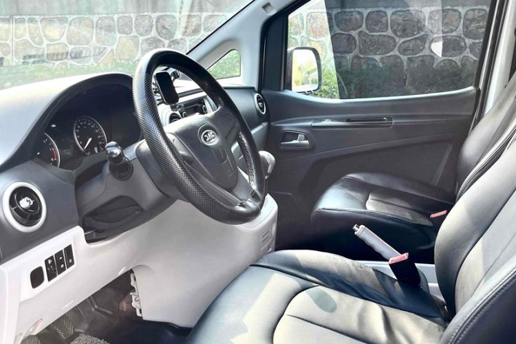 Used JAC Refine M3 2023 1.8L 5-Seater Classic Edition Interior 2