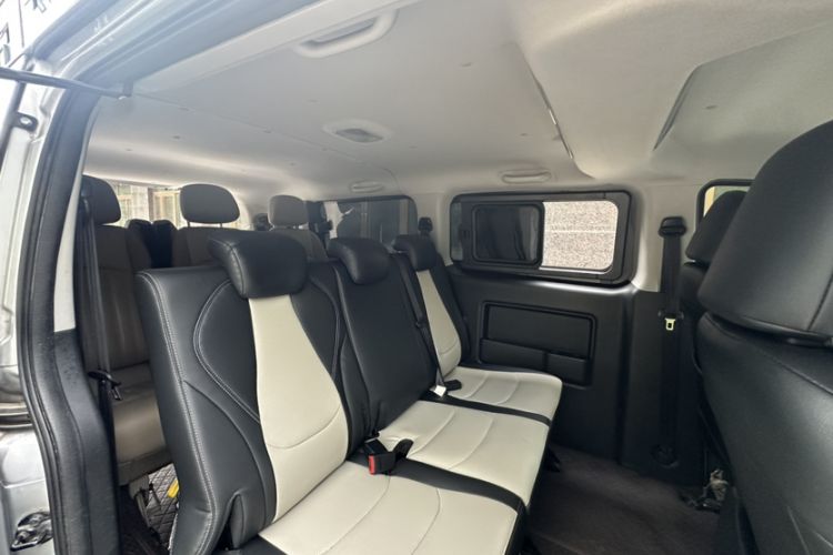 Used JAC Refine M3 2023 PLUS 1.5T 7/8-seater Smart Connectivity Version Interior 3