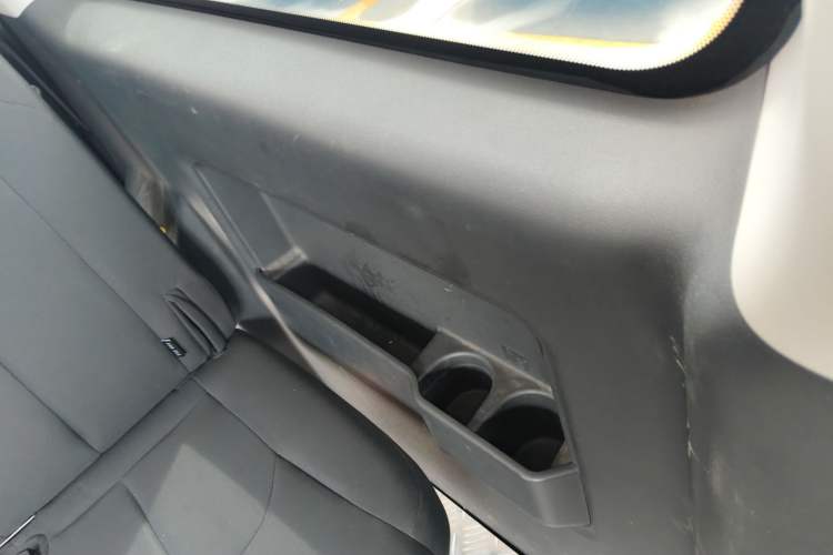 Used JAC Refine M3 2023 PLUS 1.5T 5/7-seat Classic Edition Interior 8