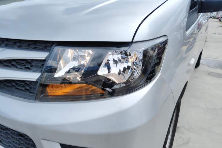 Used JAC Refine M3 2023 PLUS 1.5T 5/7-seat Classic Edition Left Front Headlight