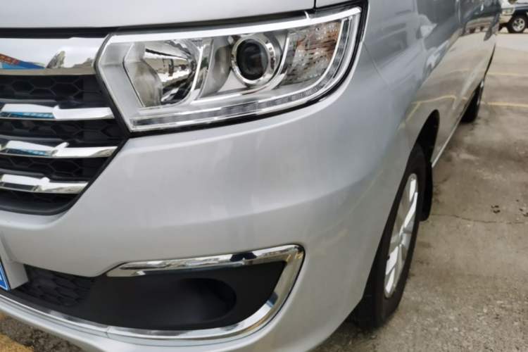 Used JAC Refine M3 2023 PLUS 1.5T 7/8-seater Smart Connectivity Version Left Front Headlight