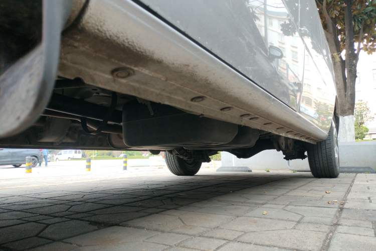 Used JAC Refine M3 2023 PLUS 1.5T 9-Seater Smart Connectivity Version Left Side Sill