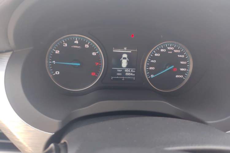 Used JAC Refine M3 2023 1.8L 7/8-Seater Smart Connectivity Version Odometer Close Up