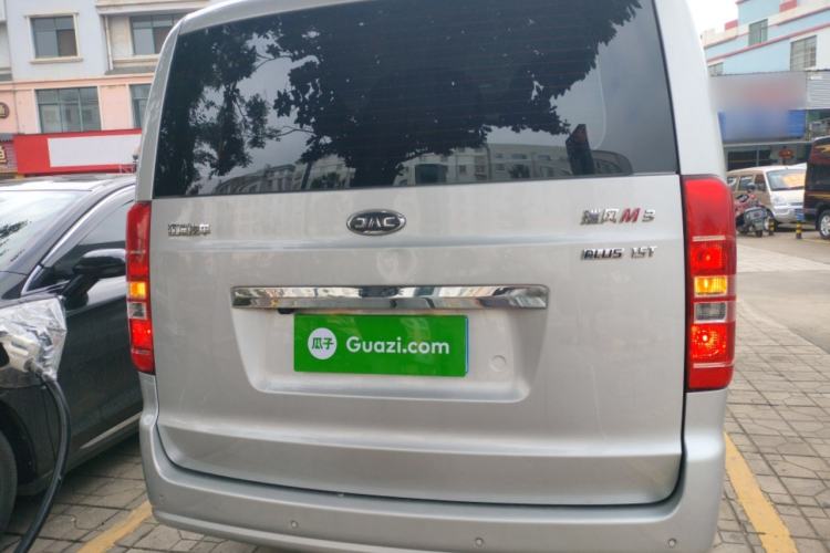 Used JAC Refine M3 2023 PLUS 1.5T 9-Seater Smart Connectivity Version Rear