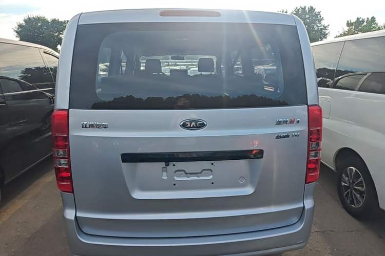 Used JAC Refine M3 2023 PLUS 1.5T 5/7-seat Classic Edition Rear