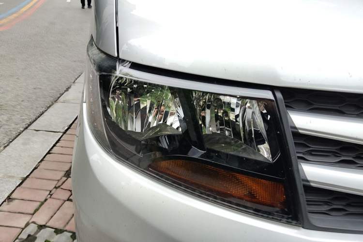 Used JAC Refine M3 2023 PLUS 1.5T 5/7-seat Classic Edition Right Front Headlight