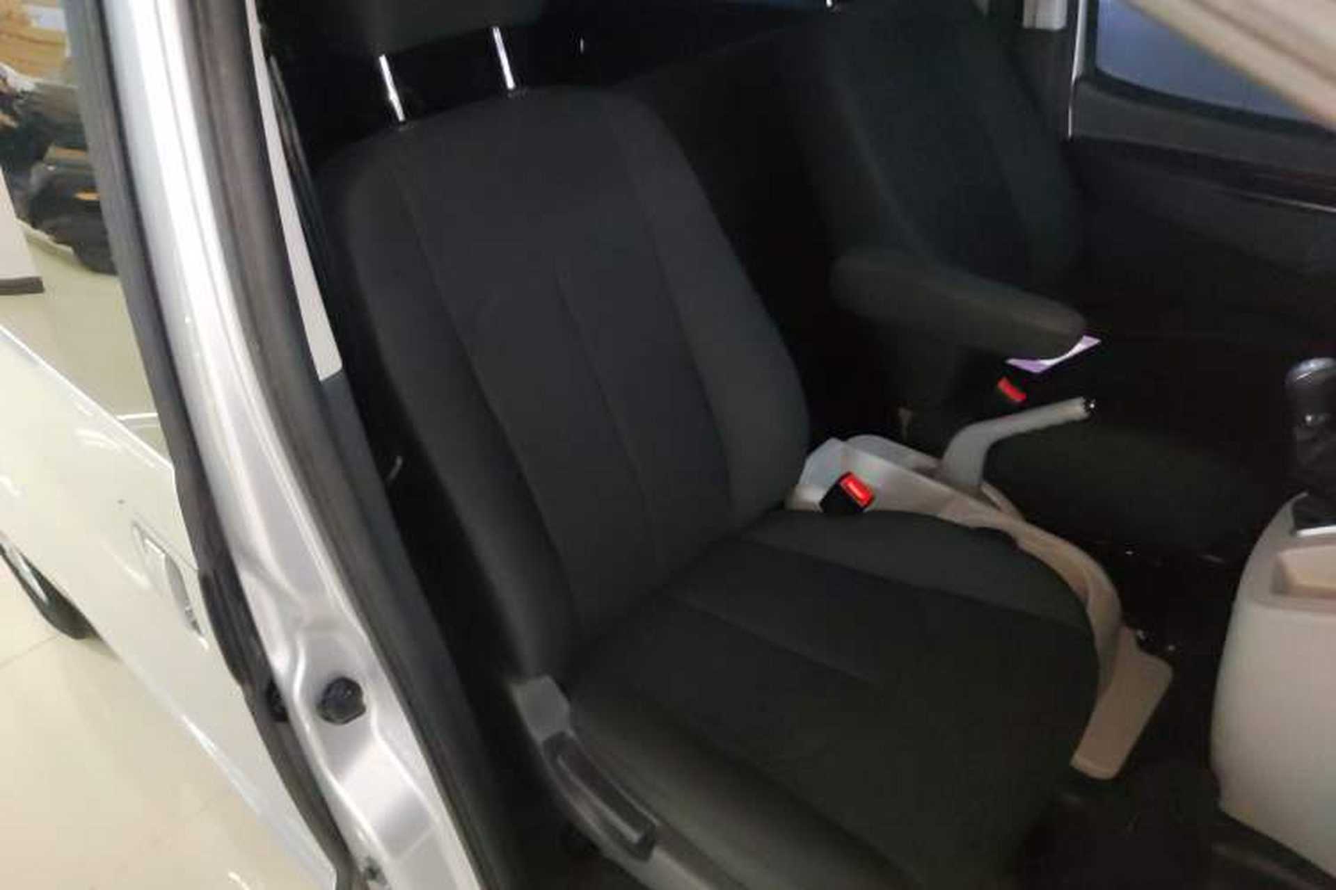 Used JAC Refine M3 2023 PLUS 1.8L 7/8-Seater Comfort Edition Right Front Seat