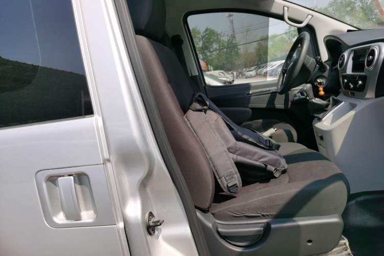 Used JAC Refine M3 2023 PLUS 1.5T 5/7-seat Classic Edition Right Front Seat