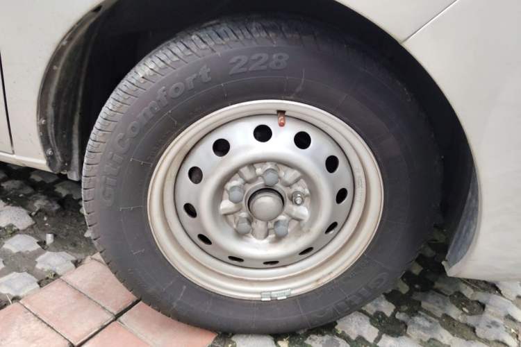 Used JAC Refine M3 2023 PLUS 1.5T 5/7-seat Classic Edition Right Front Wheel Hub