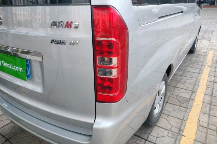 Used JAC Refine M3 2023 PLUS 1.5T 9-Seater Smart Connectivity Version Right Rear Taillight