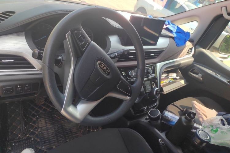 Used JAC Refine M3 2023 1.8L 7/8-Seater Smart Connectivity Version Steering Wheel