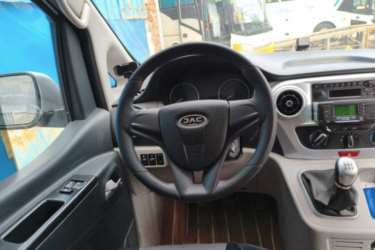 Used JAC Refine M3 2023 PLUS 1.8L 9-Seater Elite Edition Steering Wheel