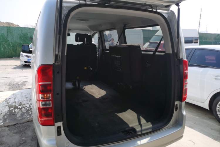 Used JAC Refine M3 2023 PLUS 1.5T 5/7-seat Classic Edition Trunk