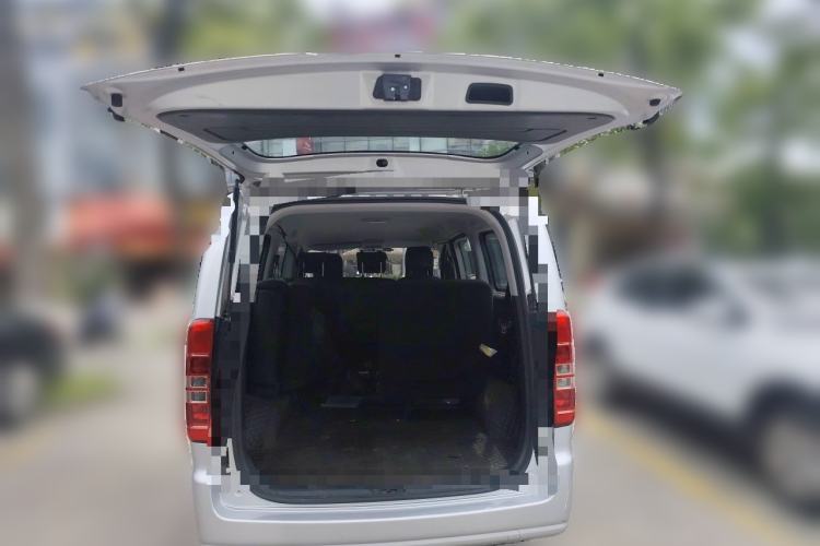 Used JAC Refine M3 2023 PLUS 1.5T 5/7-seat Classic Edition Trunk