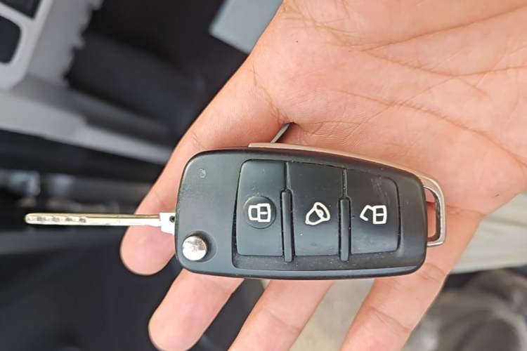 Used JAC Refine M3 2023 PLUS 1.5T 5/7-seat Classic Edition Vehicle Key