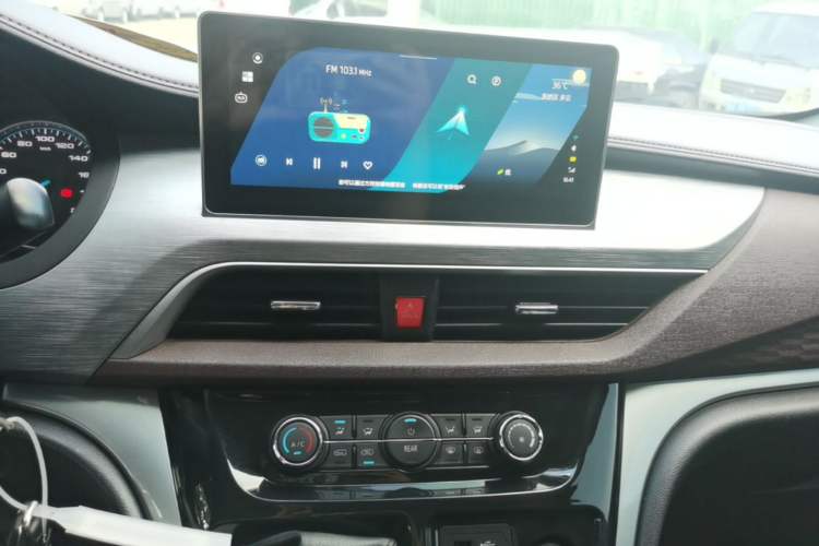 Used JAC Refine M3 2023 1.5T 7/8-Seater Smart Connectivity Version Audio And AC Panel
