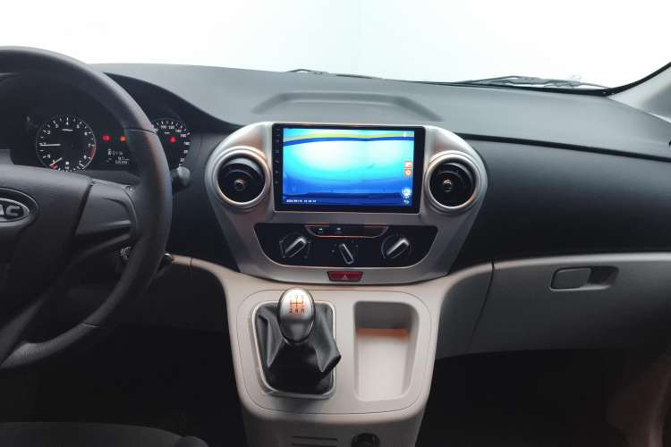 Used JAC Refine M3 2023 PLUS 1.5T 5/7-seat Classic Edition Audio And AC Panel