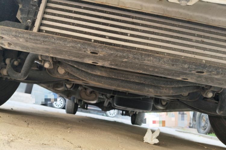 Used JAC Refine M3 2023 PLUS 1.5T 5/7-seat Classic Edition Chassis Front