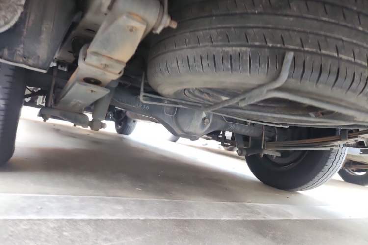 Used JAC Refine M3 2023 PLUS 1.8L 7/8-seater Smart Connectivity Version Chassis Rear Left