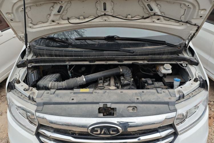 Used JAC Refine M3 2023 1.8L 7/8-Seater Smart Connectivity Version Engine Bay